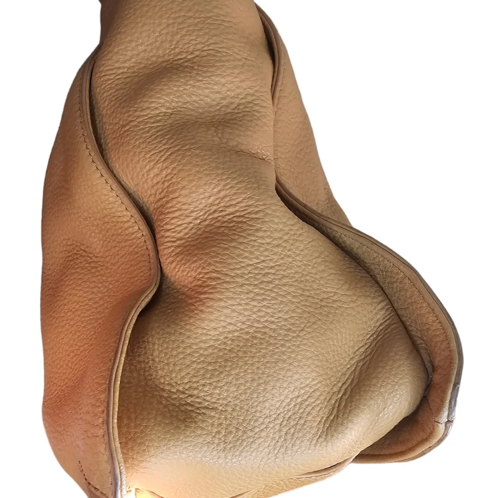 Vince Camuto women's colour tan 100% leather handbags size OS